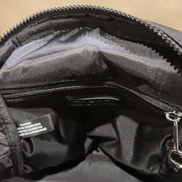 NWT Tahari nylon Monroe Jr backpack in black - Picture 4 of 6